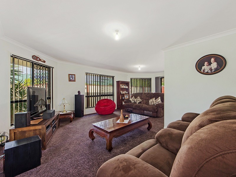12 Sandy Creek Avenue, Camira QLD 4300