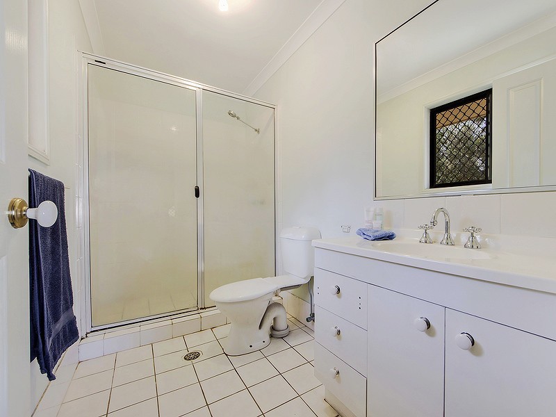 12 Sandy Creek Avenue, Camira QLD 4300