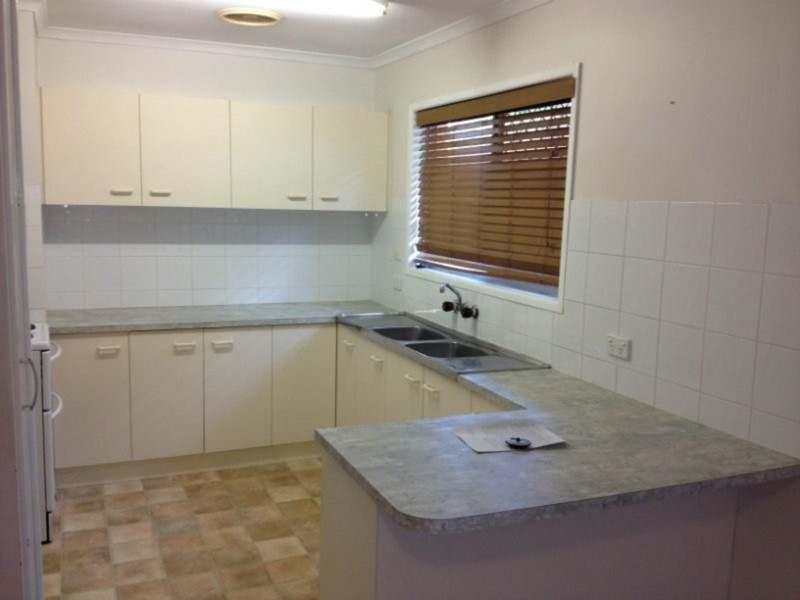 22 Village Drive, Daisy Hill QLD 4127