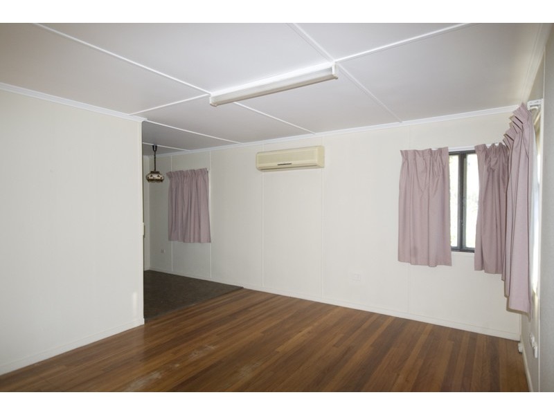10 Auster Street, Redbank QLD 4301