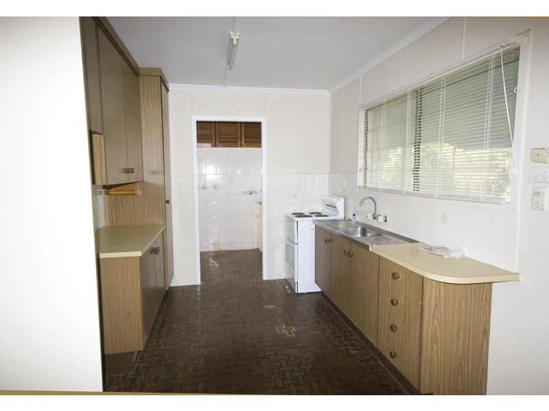 10 Auster Street, Redbank QLD 4301