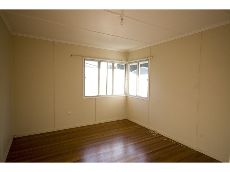 10 Auster Street, Redbank QLD 4301