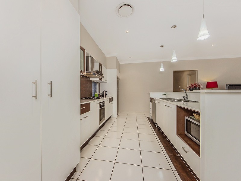 15 Rockford Drive, Bellbird Park QLD 4300