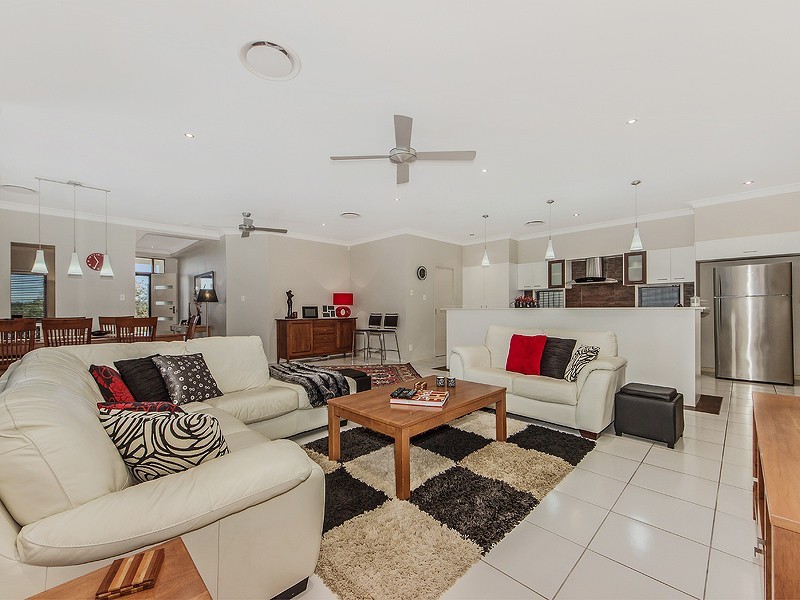 15 Rockford Drive, Bellbird Park QLD 4300