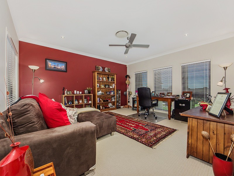 15 Rockford Drive, Bellbird Park QLD 4300