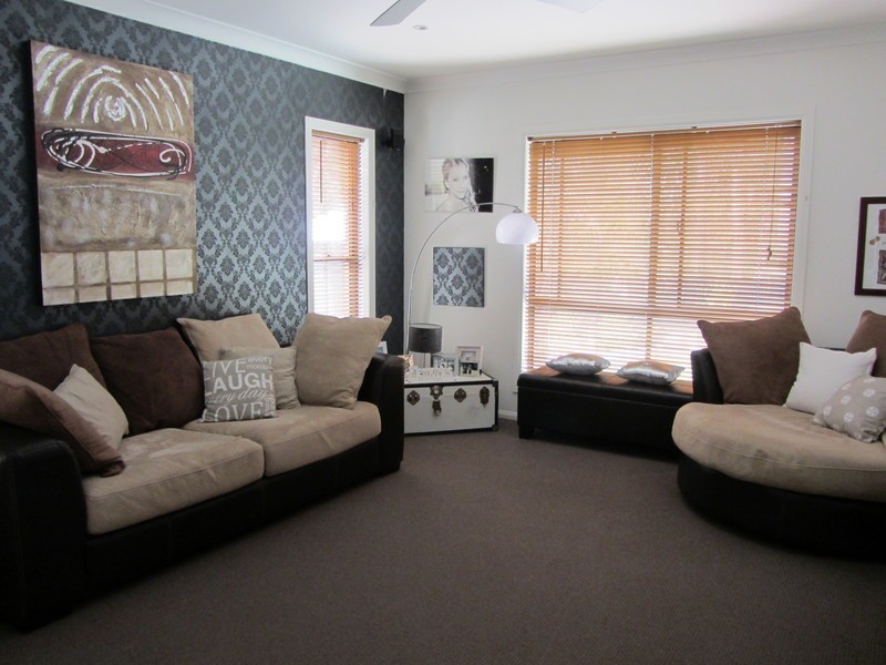 49 Farren Street, Camira QLD 4300