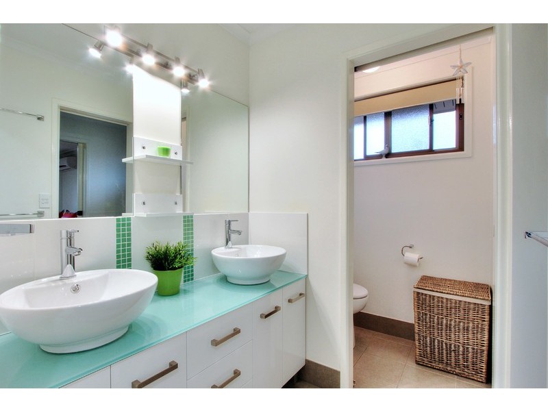 3 Felice Court, Daisy Hill QLD 4127