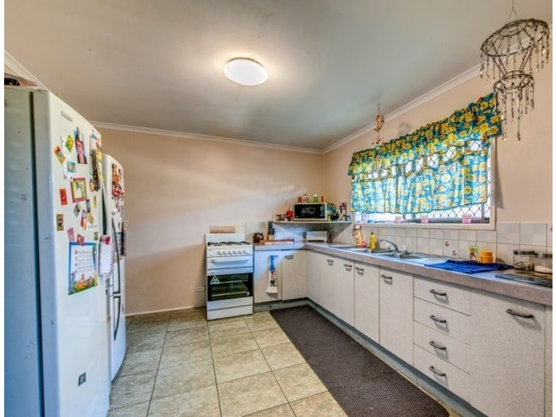 4 Chetwynd Street, Redbank Plains QLD 4301