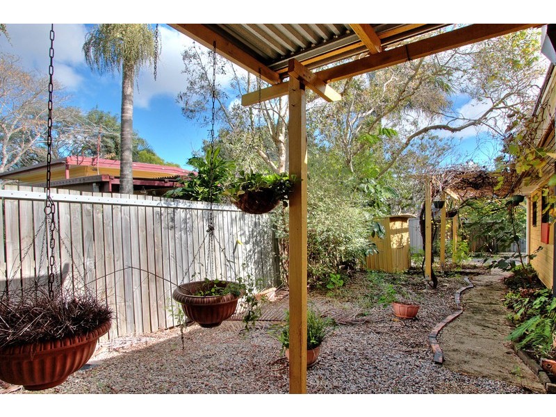 6 Leonard Street, Kingston QLD 4114