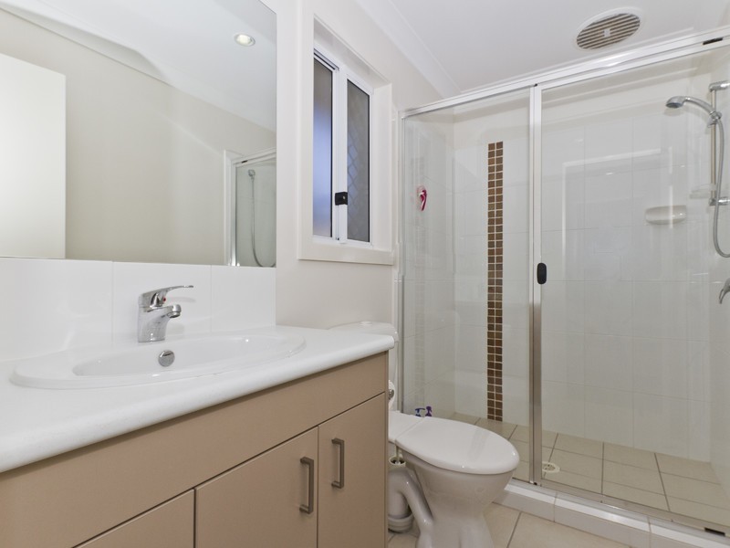 5 Kenilworth Crescent, Waterford QLD 4133