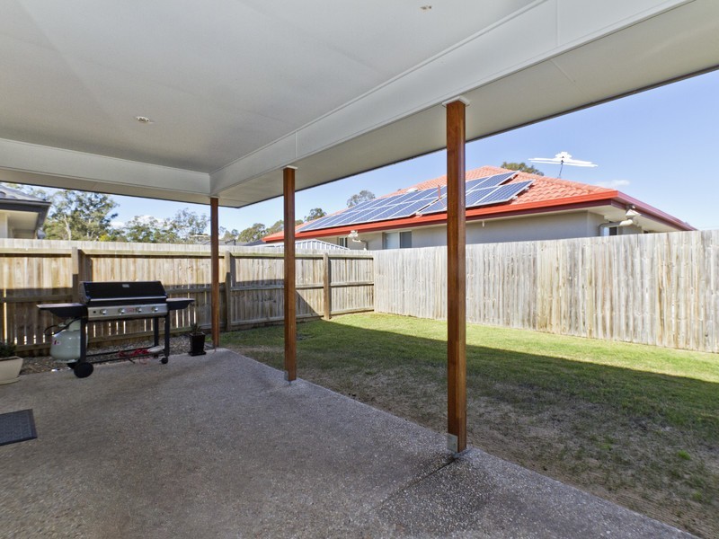 5 Kenilworth Crescent, Waterford QLD 4133