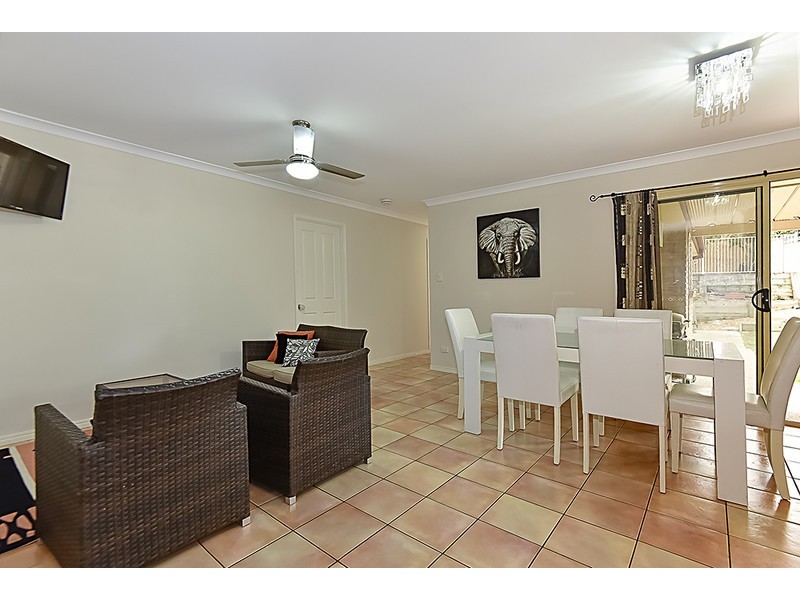 59 Loane Drive, Edens Landing QLD 4207