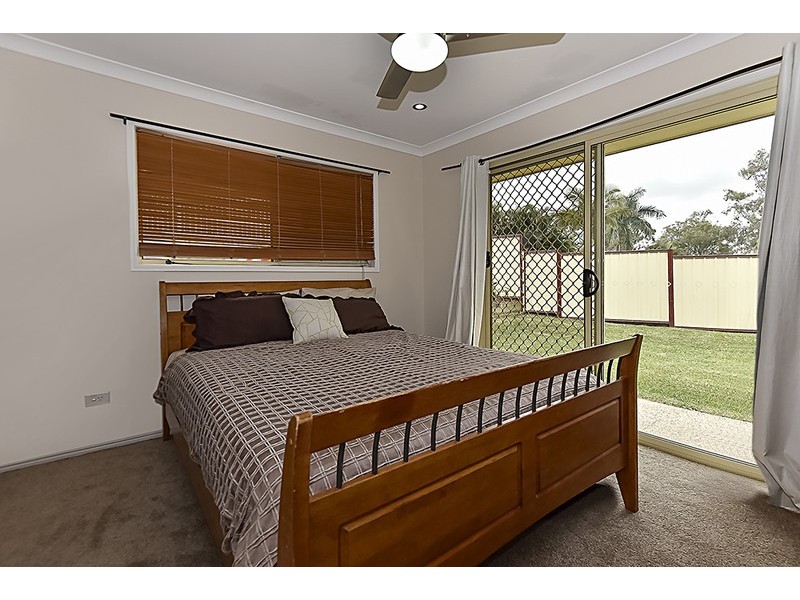 59 Loane Drive, Edens Landing QLD 4207