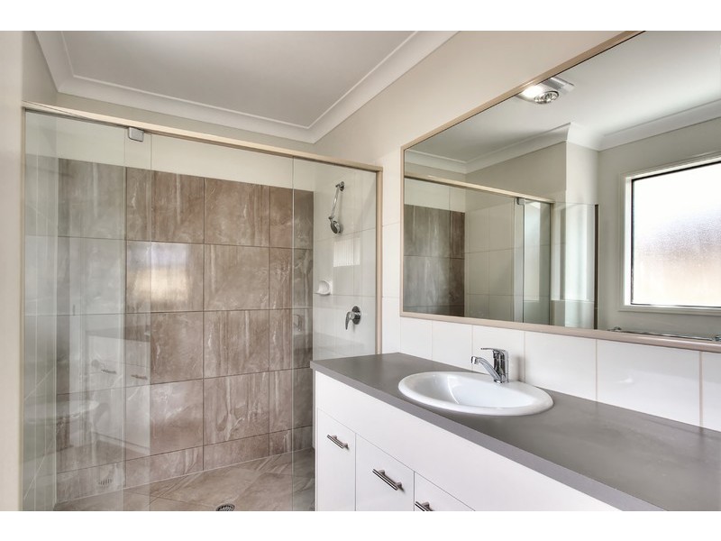 17 South Quarter Drive, Loganlea QLD 4131
