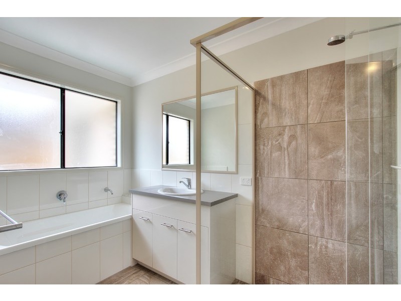 17 South Quarter Drive, Loganlea QLD 4131