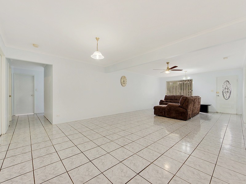 148 Eugene Street, Bellbird Park QLD 4300