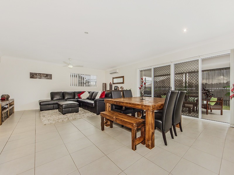 62 Carnarvon Avenue, Springfield Lakes QLD 4300
