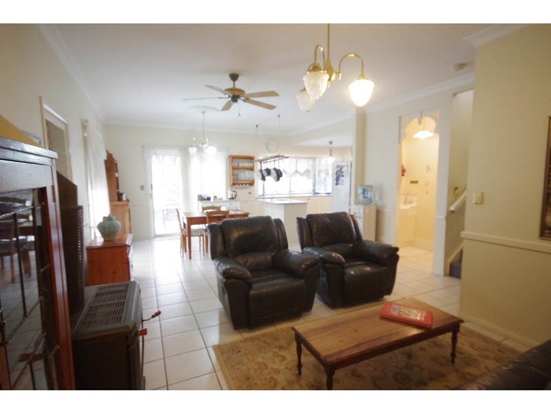 40 Lavender Street, Springfield Lakes QLD 4300