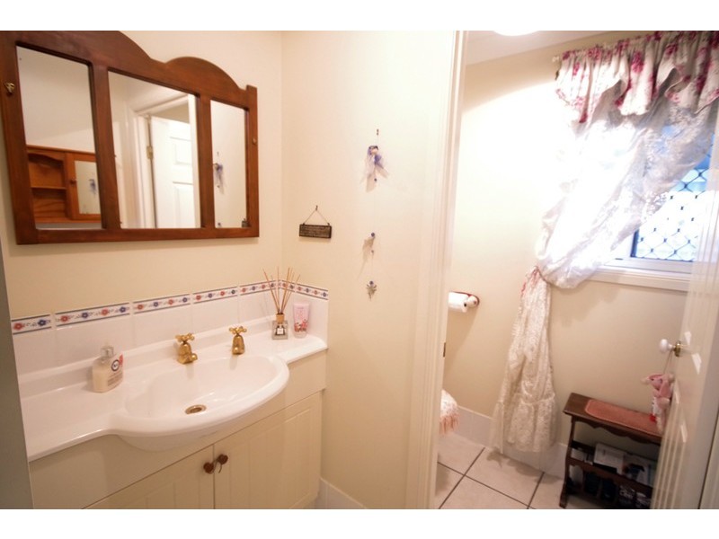 40 Lavender Street, Springfield Lakes QLD 4300