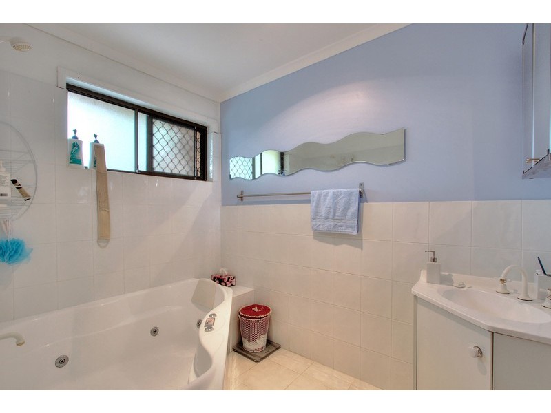 37/111 Barbaralla Drive, Springwood QLD 4127