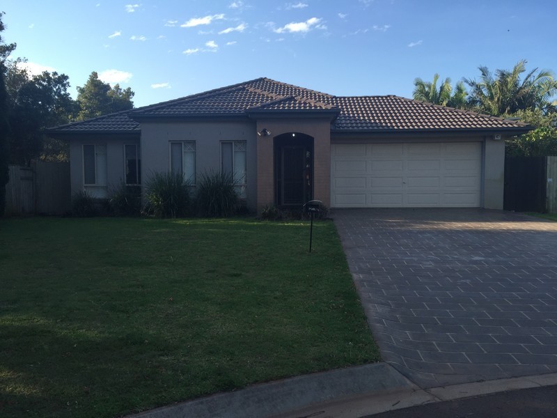 2 Karinya Court, Redland Bay QLD 4165