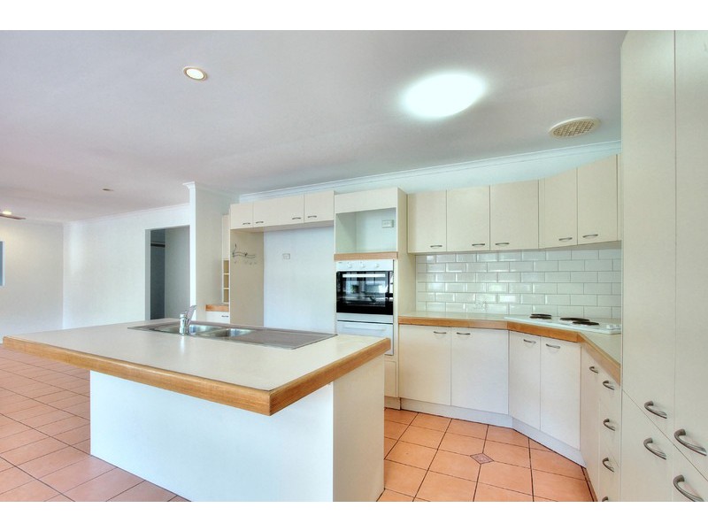 14 Jasmin Crescent, Shailer Park QLD 4128