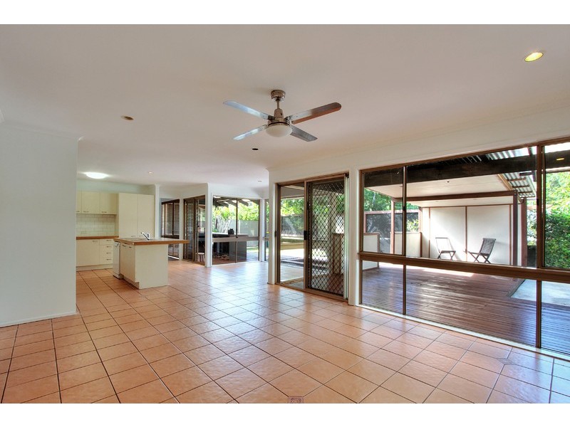 14 Jasmin Crescent, Shailer Park QLD 4128
