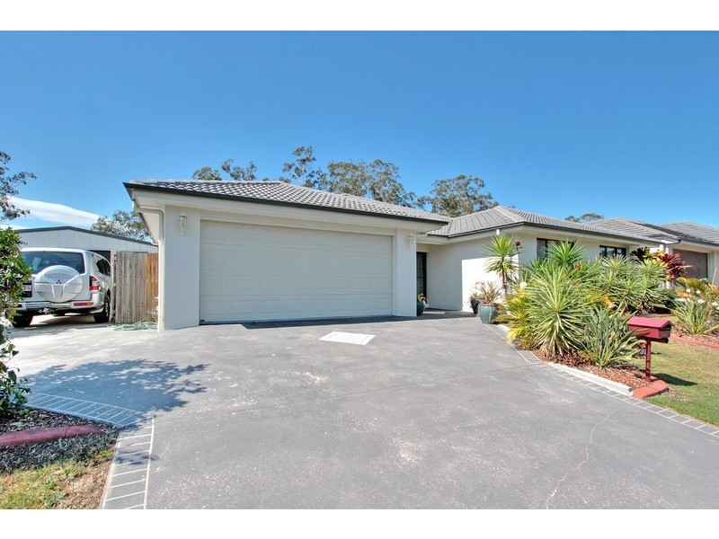 27 Kenilworth Crescent, Waterford QLD 4133