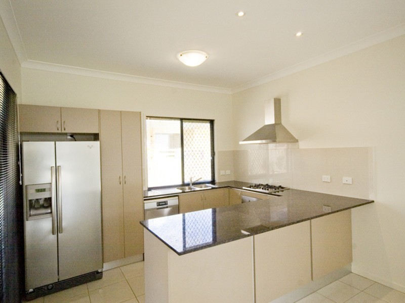 9 Peppermint Court, Springfield Lakes QLD 4300