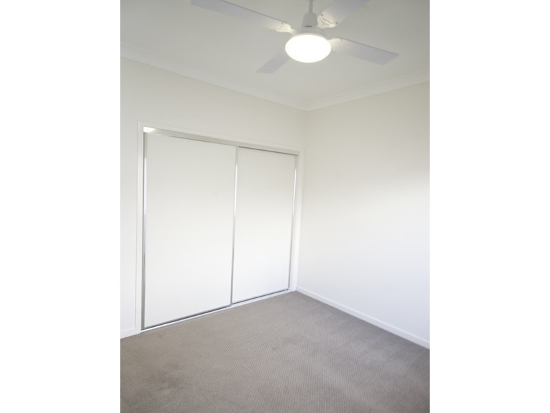 9 Peppermint Court, Springfield Lakes QLD 4300