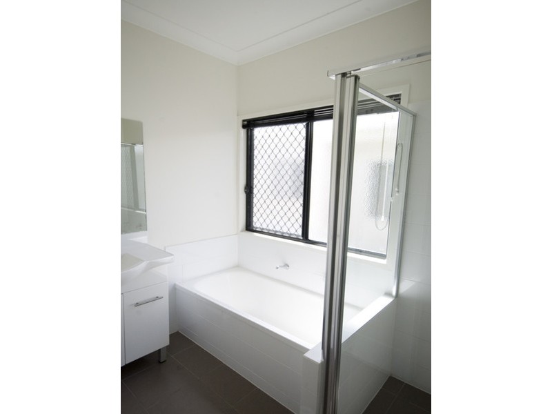 9 Peppermint Court, Springfield Lakes QLD 4300