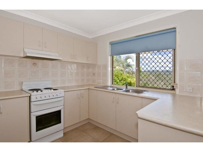 95 Overland Drive, Edens Landing QLD 4207