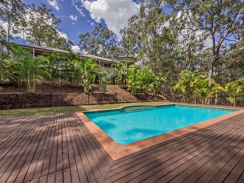 218 Red Cedar Road, Pullenvale QLD 4069