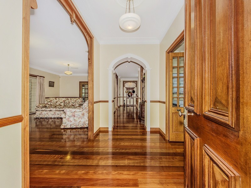 218 Red Cedar Road, Pullenvale QLD 4069