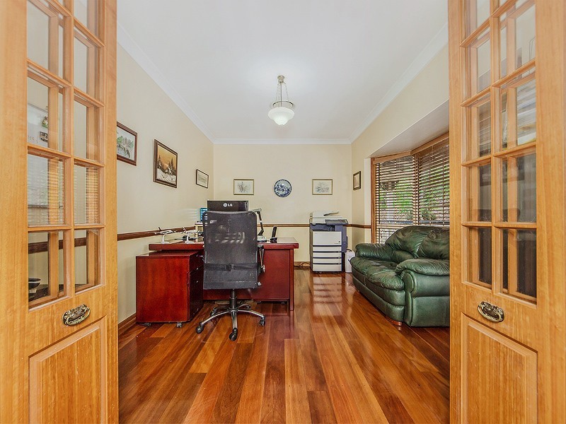 218 Red Cedar Road, Pullenvale QLD 4069