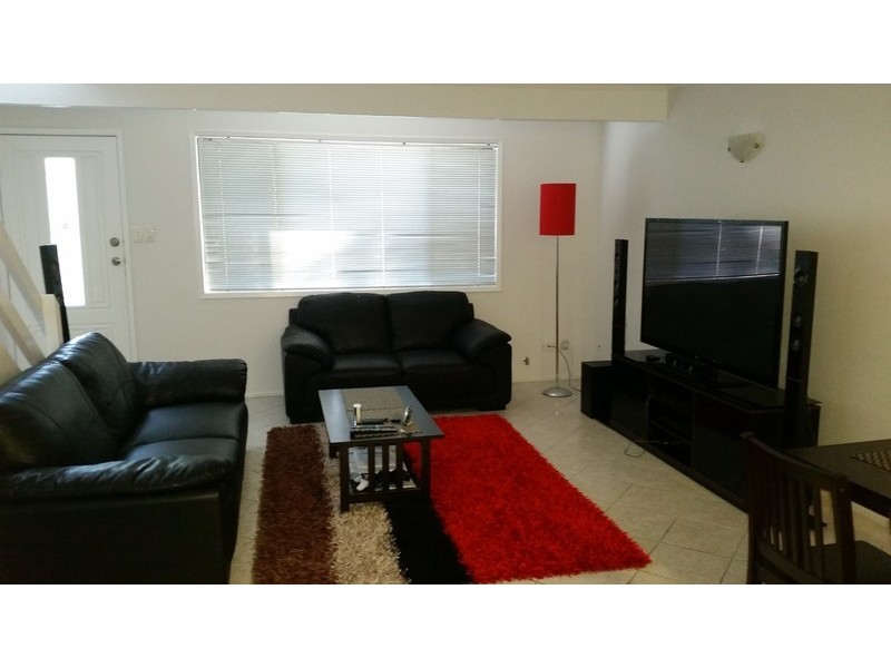 1/10 Palara, Rochedale South QLD 4123