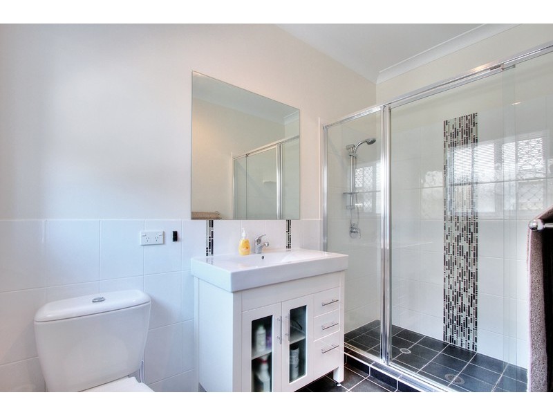 30 Sanctuary Parkway, Waterford QLD 4133