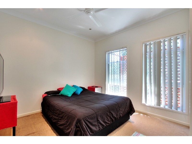 30 Sanctuary Parkway, Waterford QLD 4133