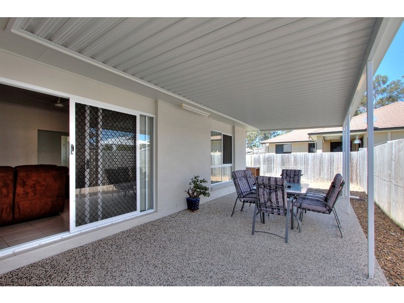 30 Sanctuary Parkway, Waterford QLD 4133