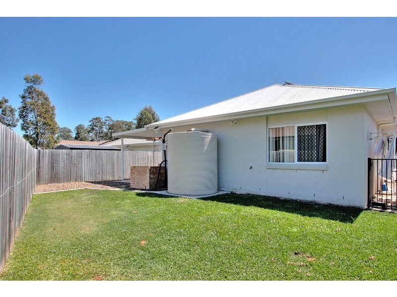 30 Sanctuary Parkway, Waterford QLD 4133