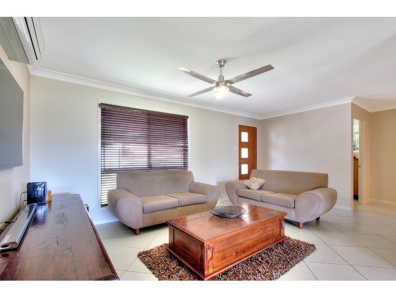 48 Cowra Street, Tanah Merah QLD 4128