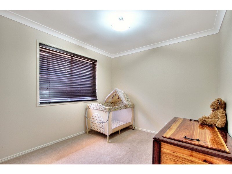 48 Cowra Street, Tanah Merah QLD 4128