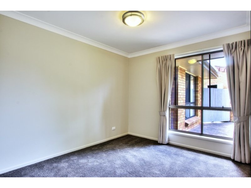 18 Farrow Street, Daisy Hill QLD 4127