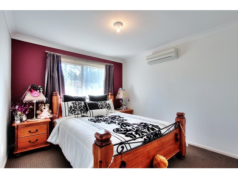 1/3 Tanah Merah Avenue, Tanah Merah QLD 4128