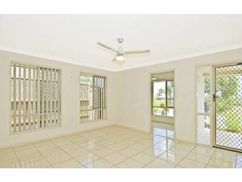 11 Herberton Street, Waterford QLD 4133