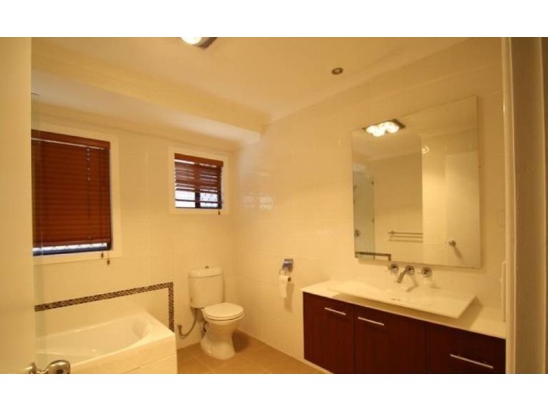 4 Marquis Street, Loganholme QLD 4129