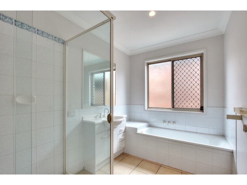 08/10 Penina Circuit, Cornubia QLD 4130