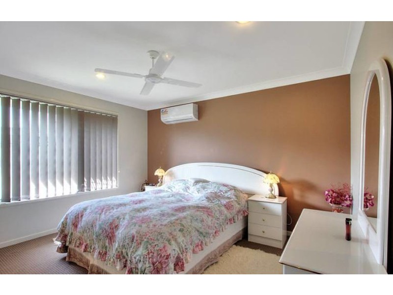 6 Kite Crescent, Eagleby QLD 4207