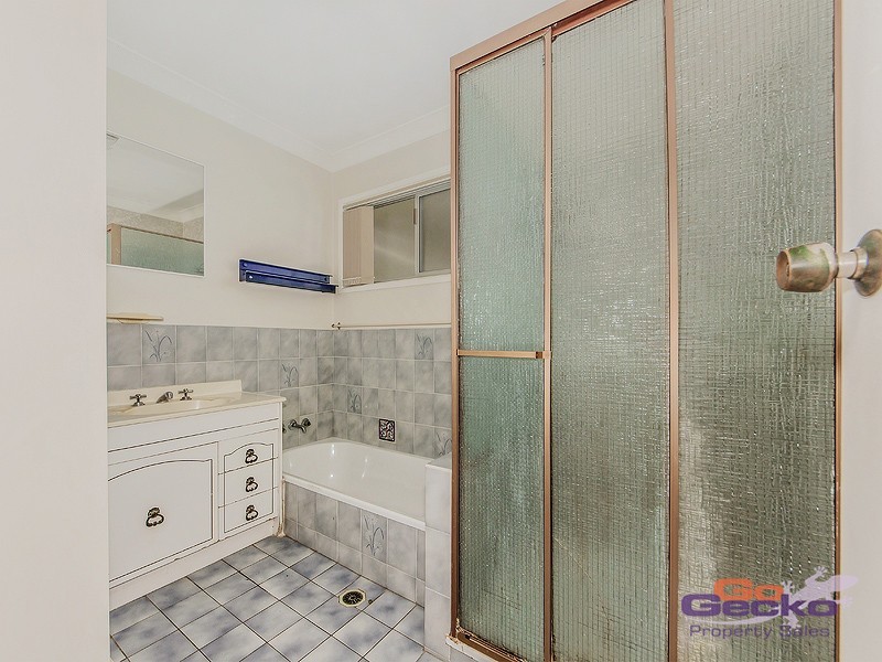 79 Steven Street, Camira QLD 4300