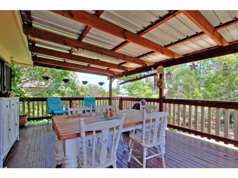 5 Brown Avenue, Logan Central QLD 4114